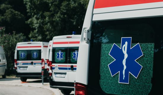 平山救护车转运病人过路高速收费吗?